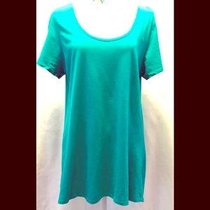 EUC Lularoe Classic T Top